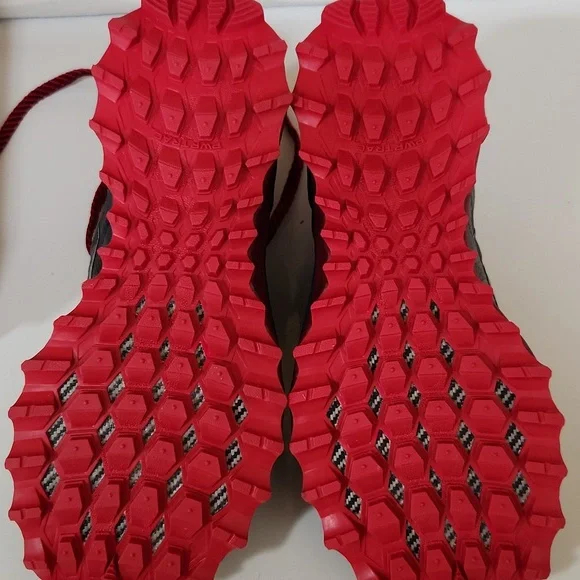 NEW Women’s Saucony Peregrine 7 Grey Berry Trail Hiking Shoes Sneakers Everun 10 - Picture 5 of 10